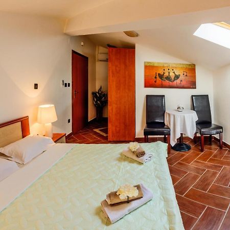 Rooms Laura Медулин Экстерьер фото