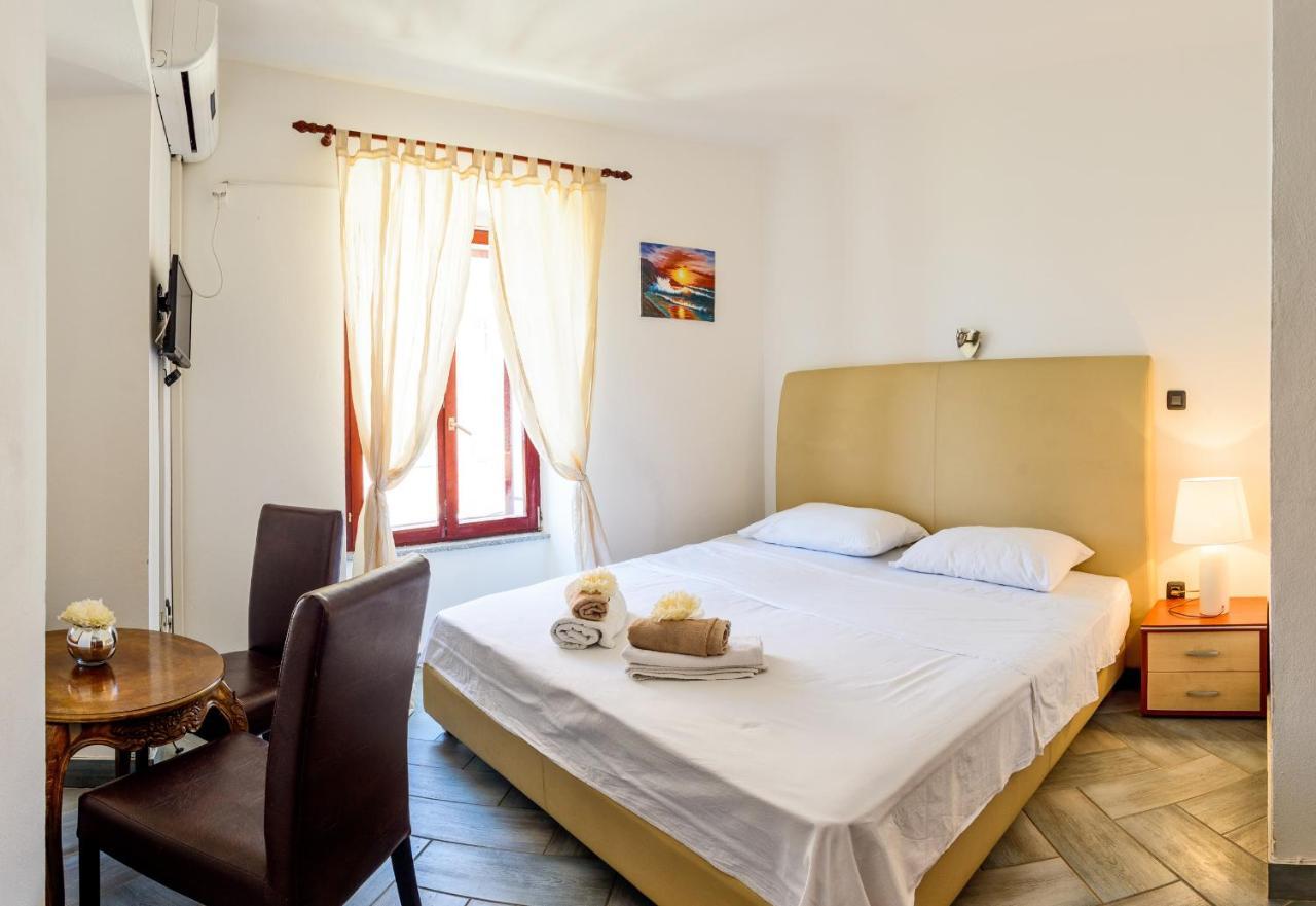 Rooms Laura Медулин Экстерьер фото